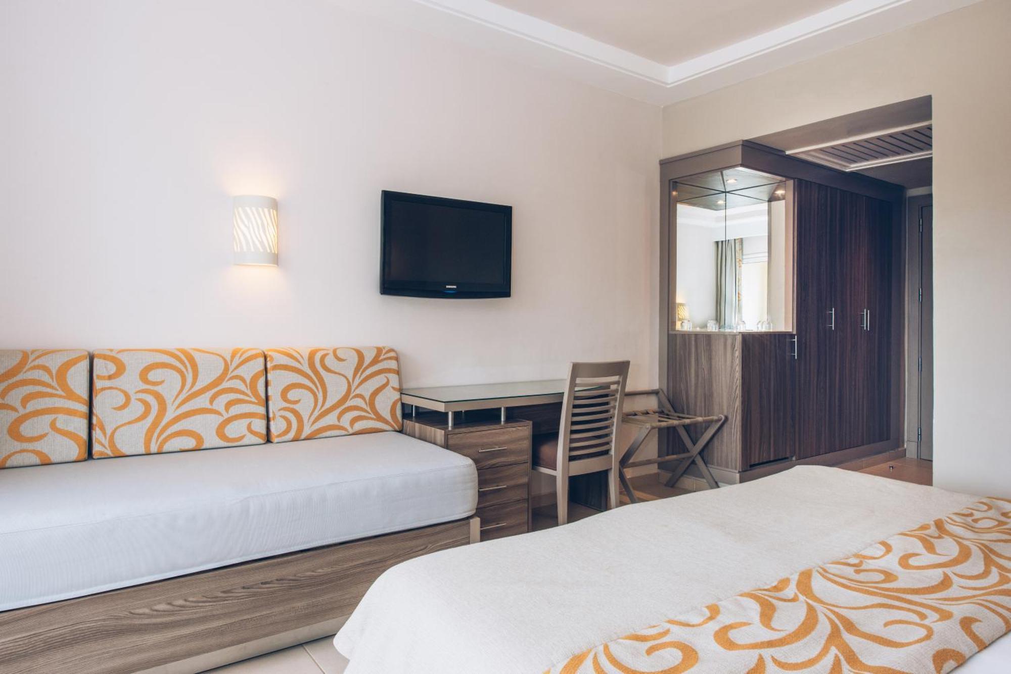 Hotel Iberostar Waves Mehari Djerba Taguermess Esterno foto